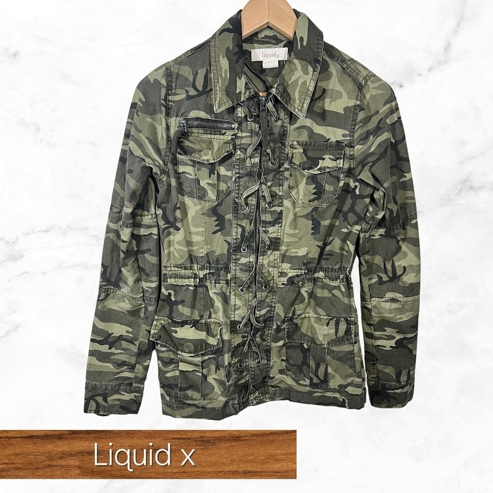 Liquid X size XS Camo Utility Jacket
